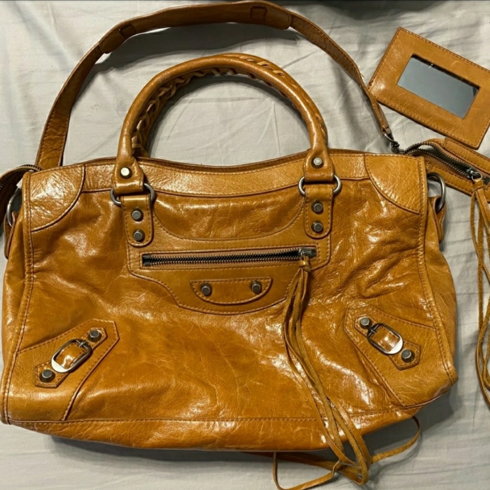 AUTHENTIC CLASSIC BALENCIAGA CITY BAG